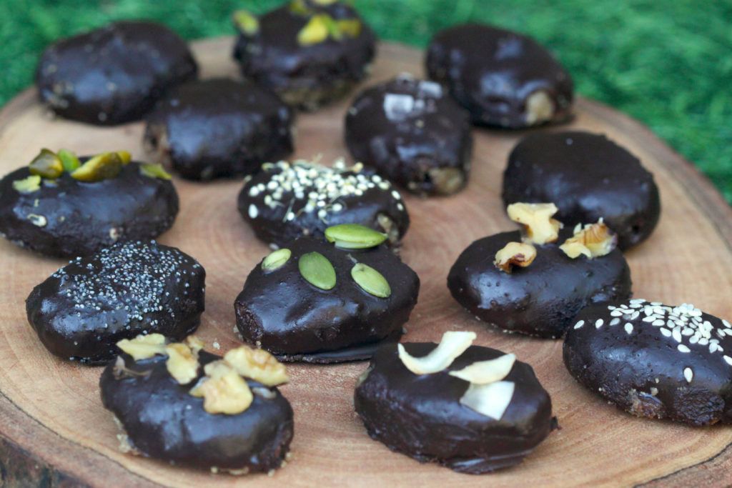 dulces de chocolate con semillas